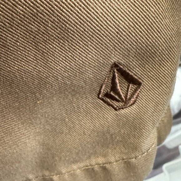 Volcom men’s size 36 polyester blend tan chino flat front shorts - Picture 3 of 8